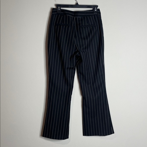 Frame Denim | Women’s Black Pinstripe Pleated Flare Bottom Crop Pants Size 4 - Picture 6 of 8